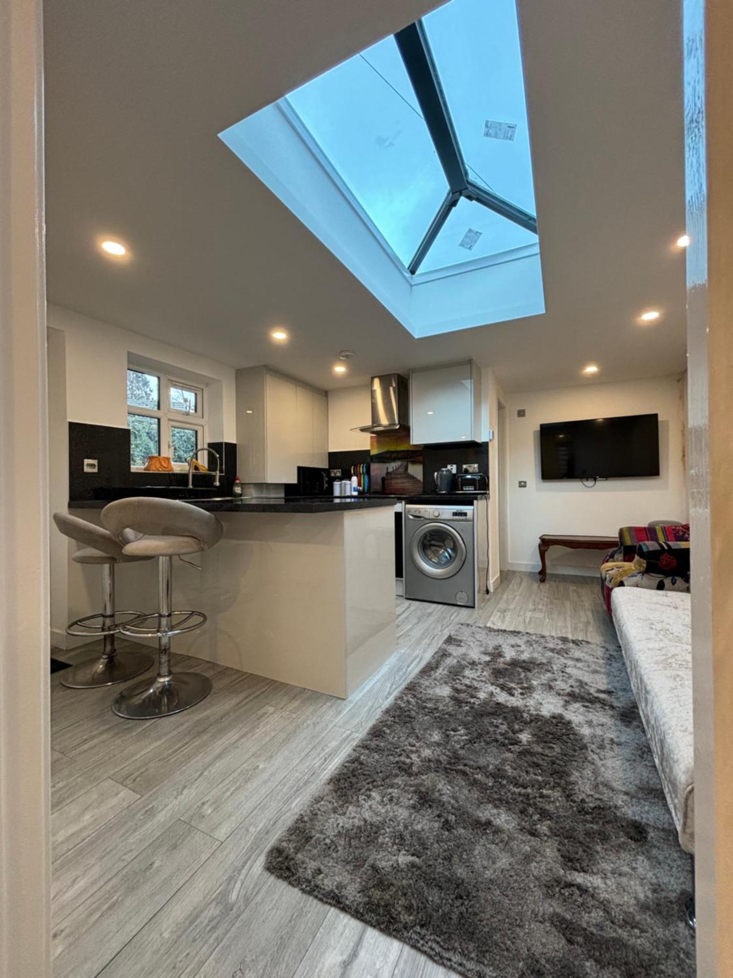 Newly Build 2Br Property With Free Parking High Wycombe Exterior photo